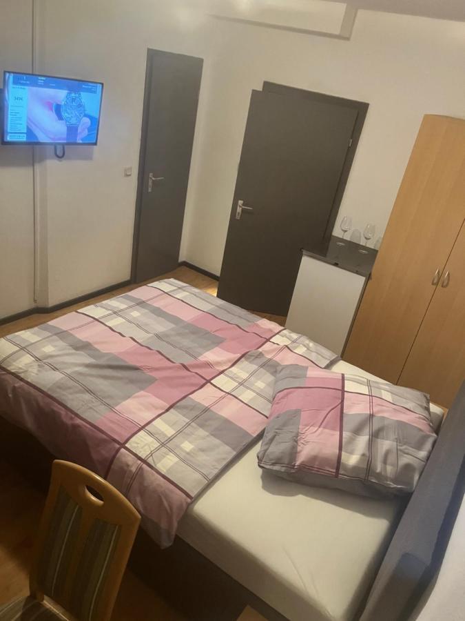Akropolis Hotel Lubeck Ngoại thất bức ảnh